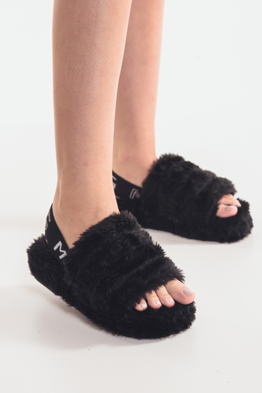 Fluffy chinelo Clearance